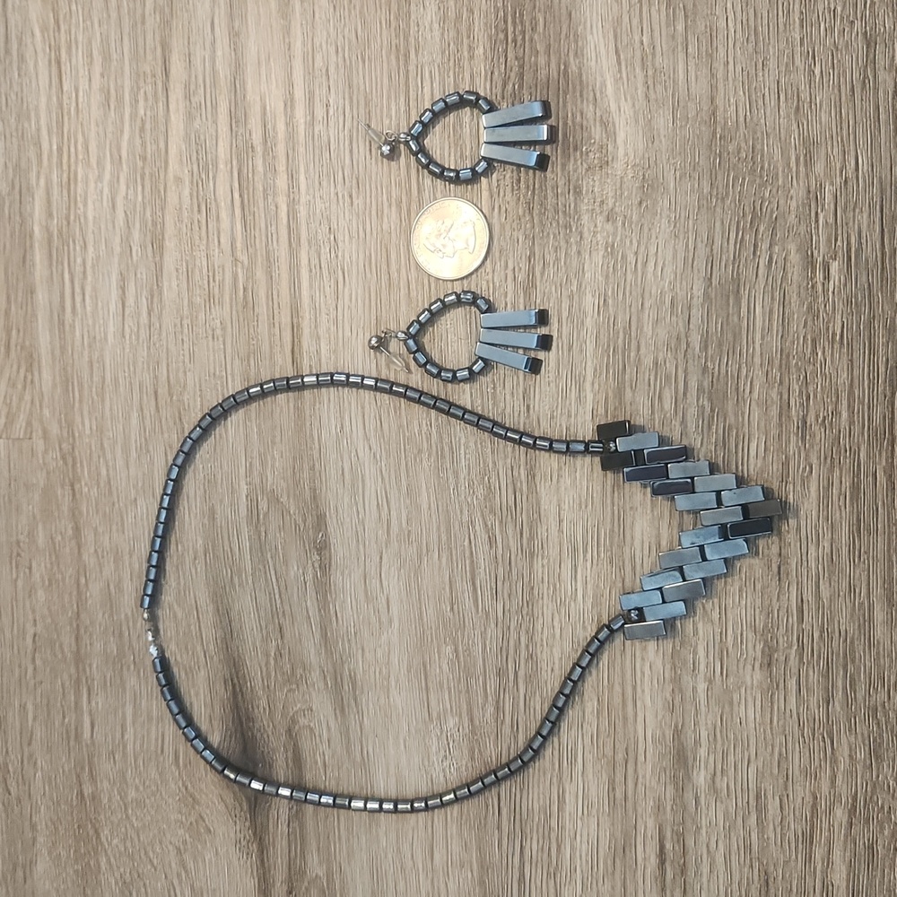 Metallic Hematite Necklace and Earrings - Picture 10 of 10